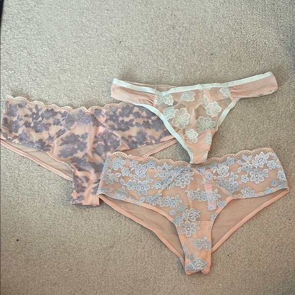 PINK Victoria's Secret Cream and Tan Lace Panties Intimates NWOT - Picture 2 of 3